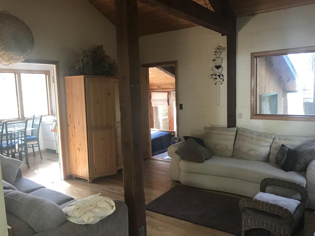 Holly Lane Gardens Bed & Breakfast Bainbridge Island Екстериор снимка